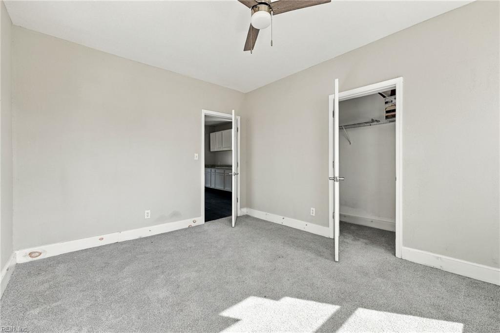 607 E Pembroke Ave Property Photo 11