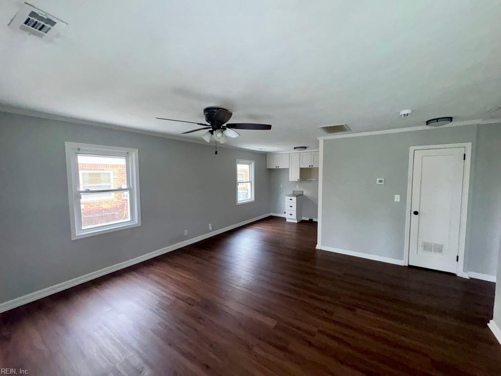 552 Ashlawn Dr Property Photo 3