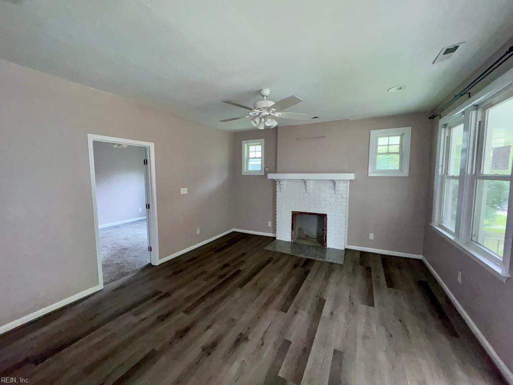 1813 Lasalle Ave Property Photo 2
