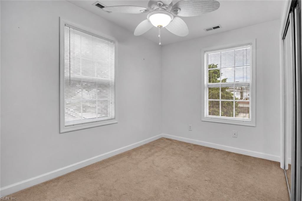 402 26th St Property Photo 20
