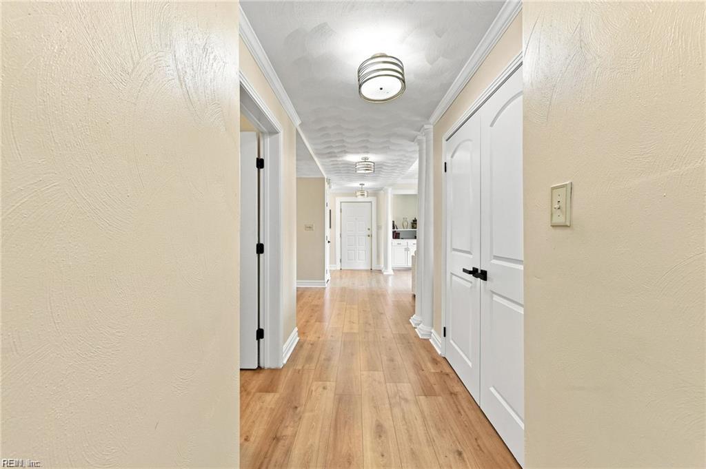 1284 Laskin Rd Property Photo 18