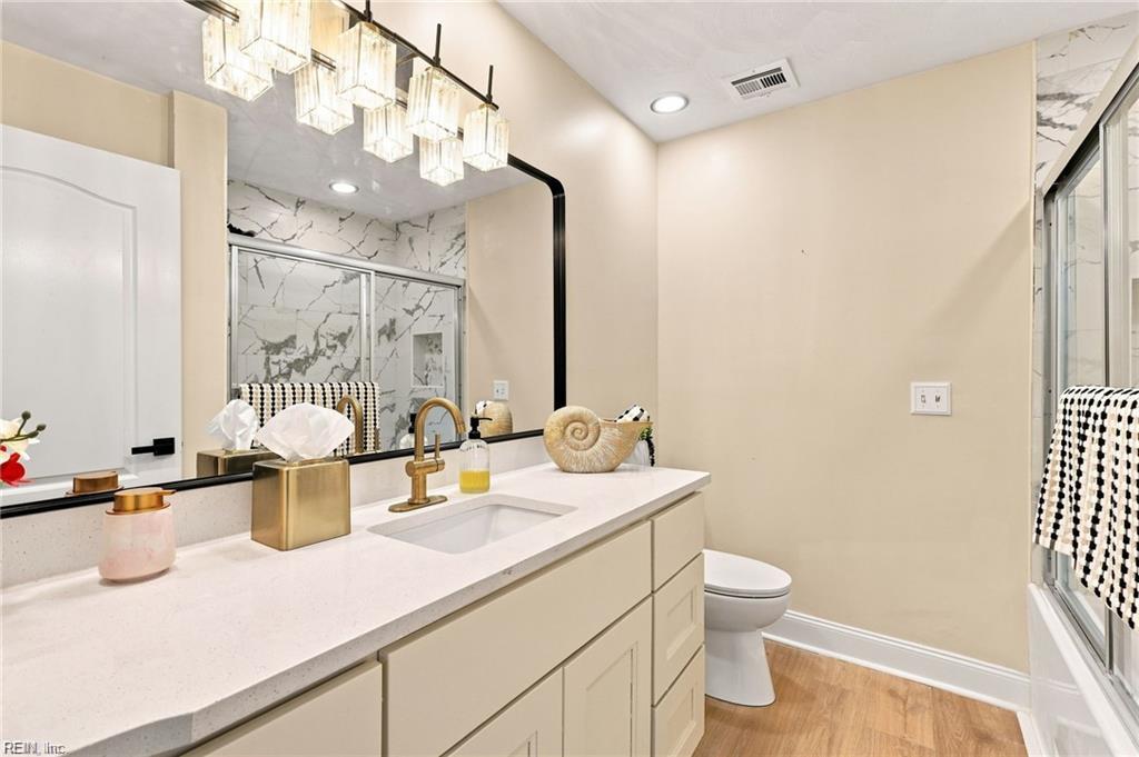1284 Laskin Rd Property Photo 30