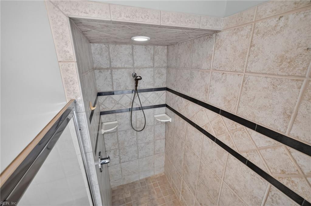 1584 Godfrey Ln Property Photo 20