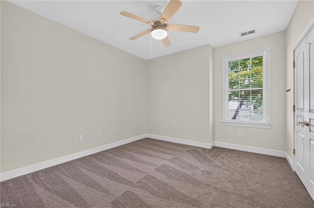 1584 Godfrey Ln Property Photo 21