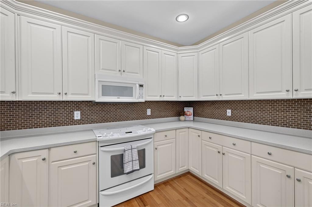 1584 Godfrey Ln Property Photo 31