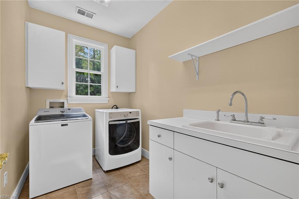 1584 Godfrey Ln Property Photo 33