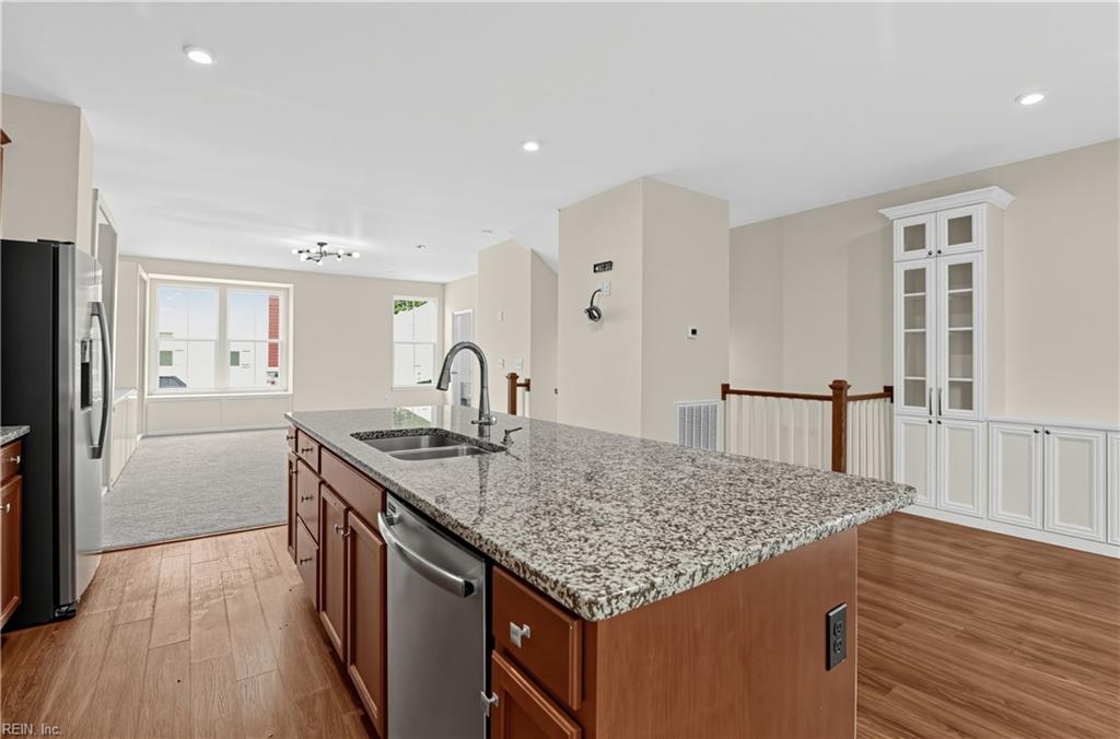933 Centurion Cir Property Photo 8
