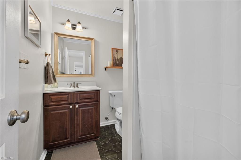 5176 Eagle Run Rd Property Photo 21