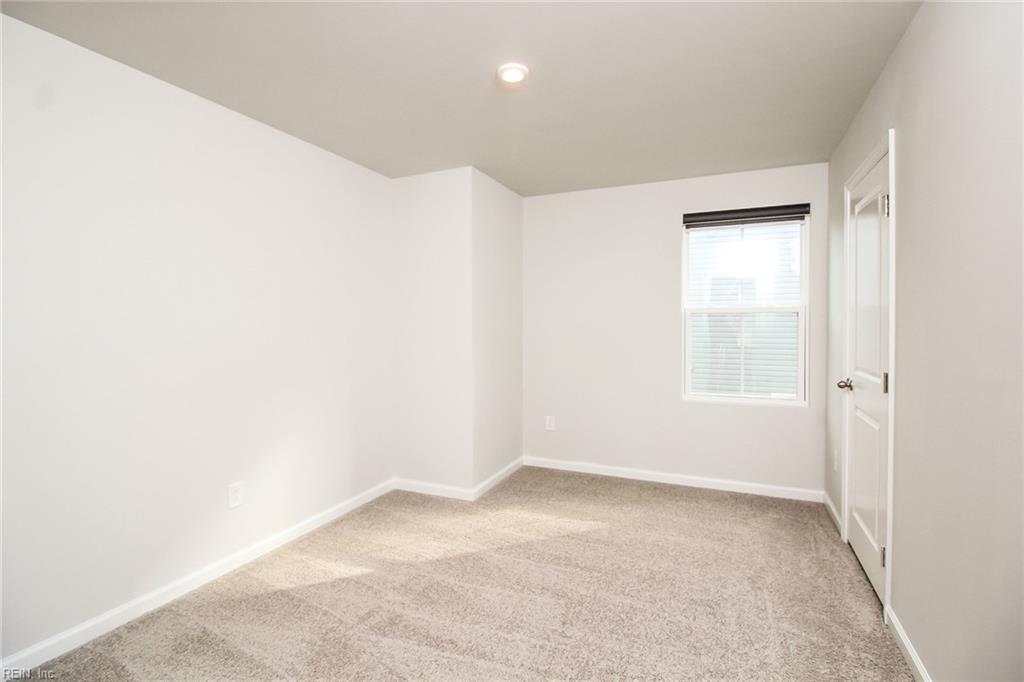 102 Pettigrew Ct Property Photo 13