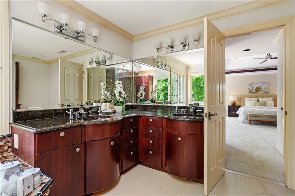 924 Enfield Chse Property Photo 27