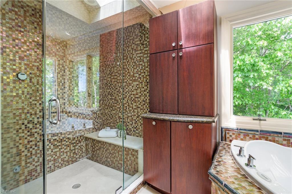 924 Enfield Chse Property Photo 29