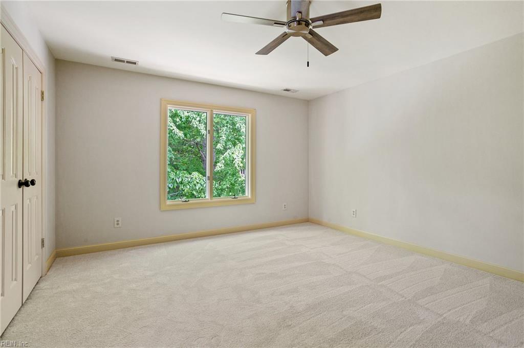 924 Enfield Chse Property Photo 33