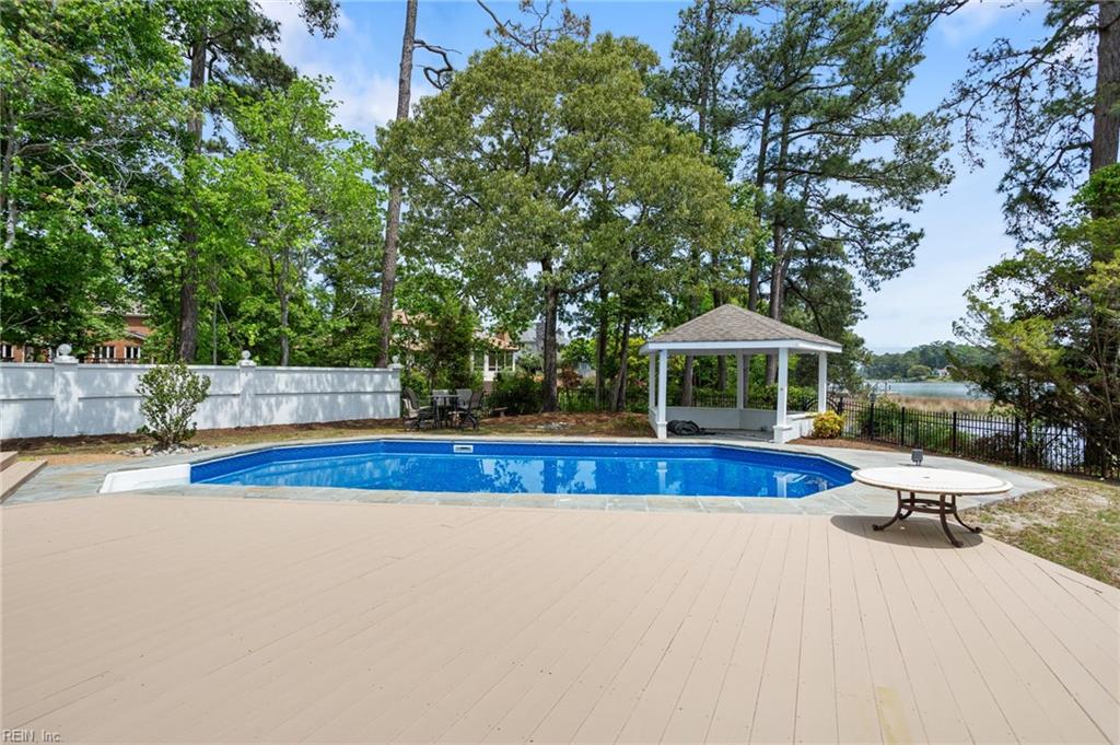 924 Enfield Chse Property Photo 43