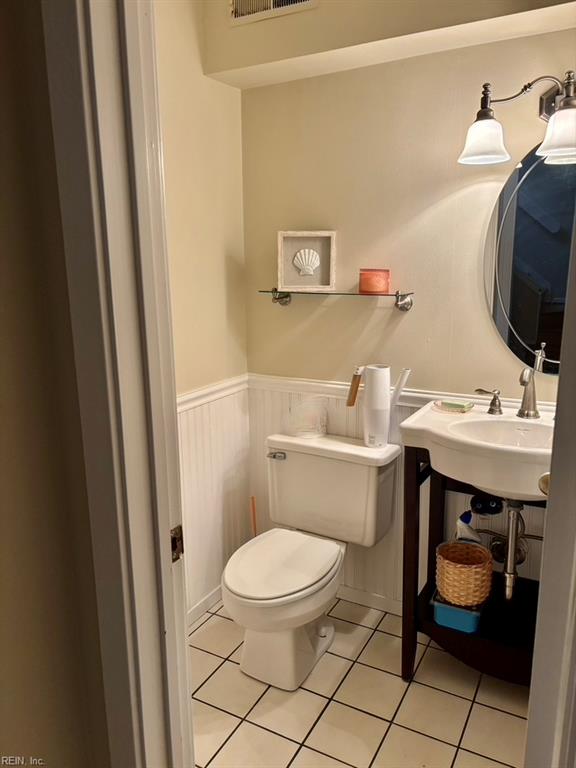 2300 Bergen Ct Property Photo 5