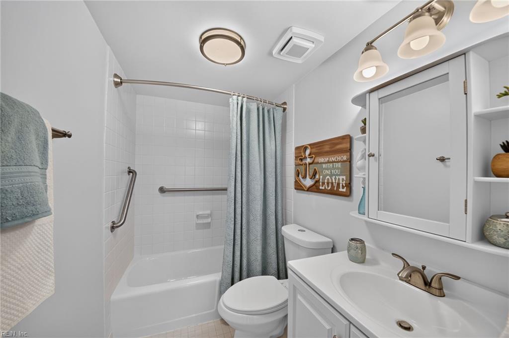 3288 Page Ave Property Photo 14