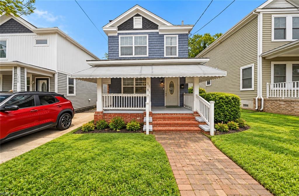1302 Cass St Property Photo 3