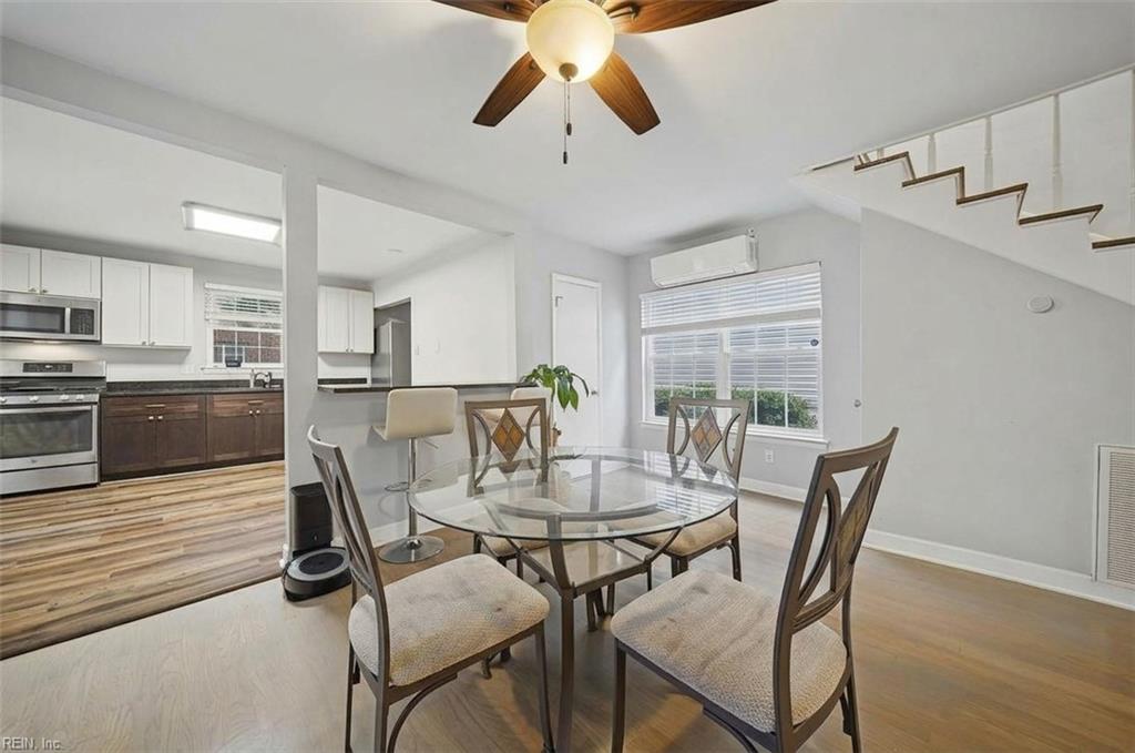 1302 Cass St Property Photo 11