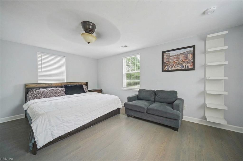 1302 Cass St Property Photo 18