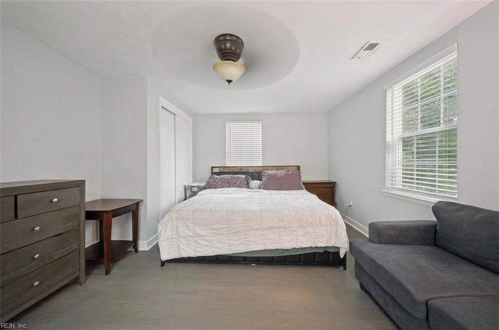 1302 Cass St Property Photo 20