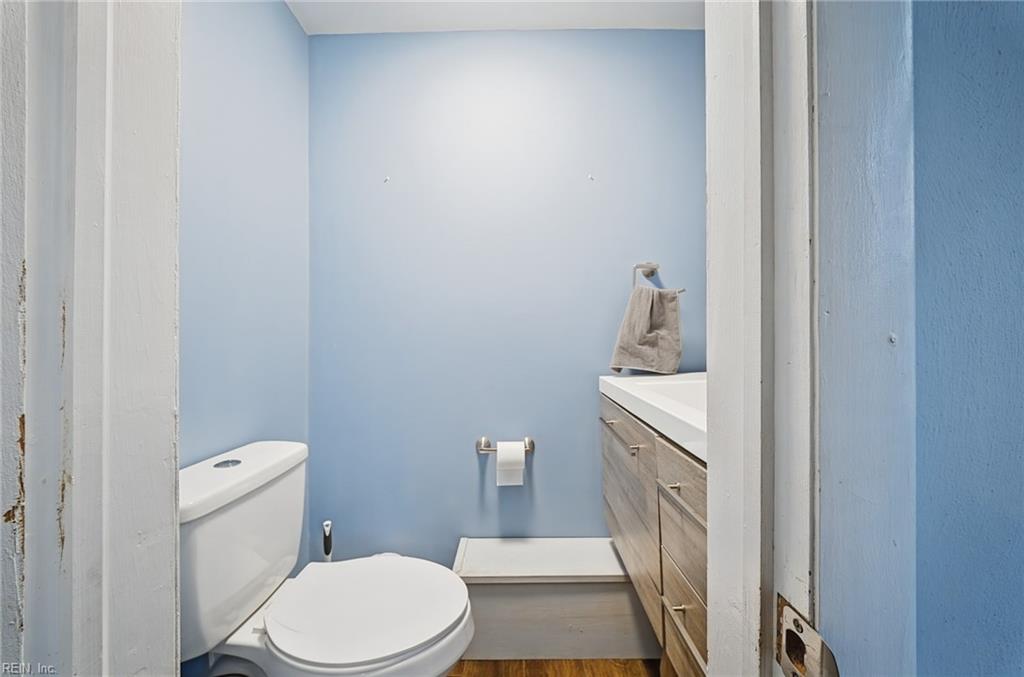1302 Cass St Property Photo 23