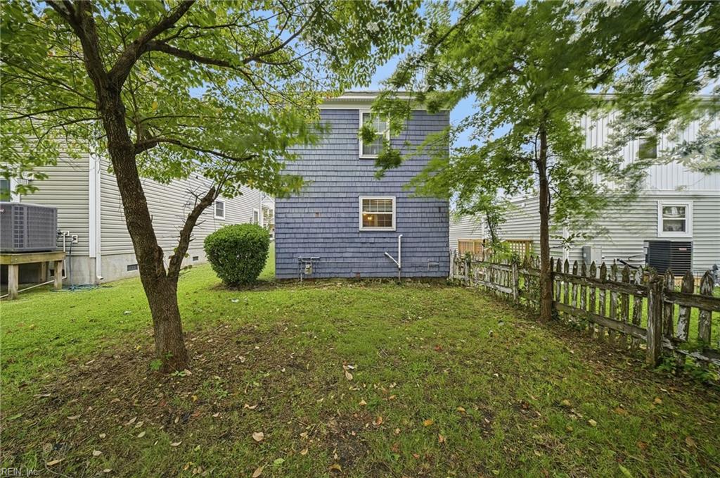 1302 Cass St Property Photo 26