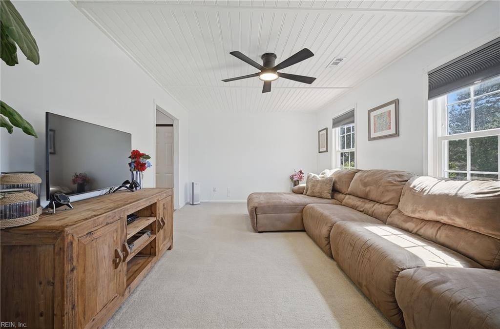 6675 Kimberly Dr Property Photo 7