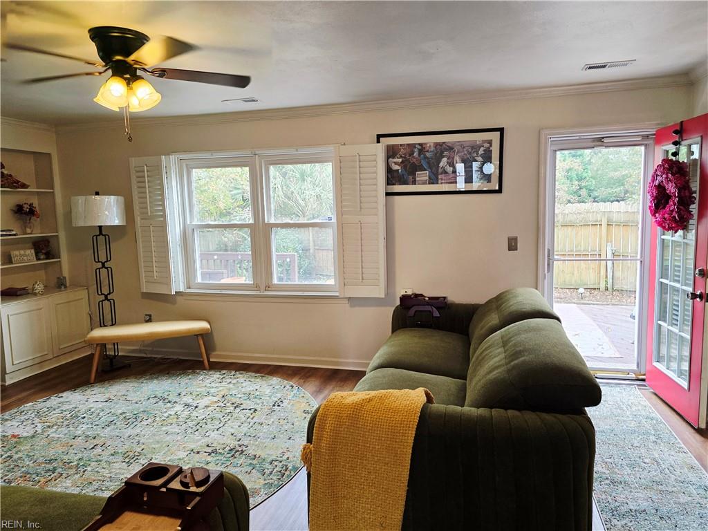 833 Kemp Meadow Dr Property Photo 22