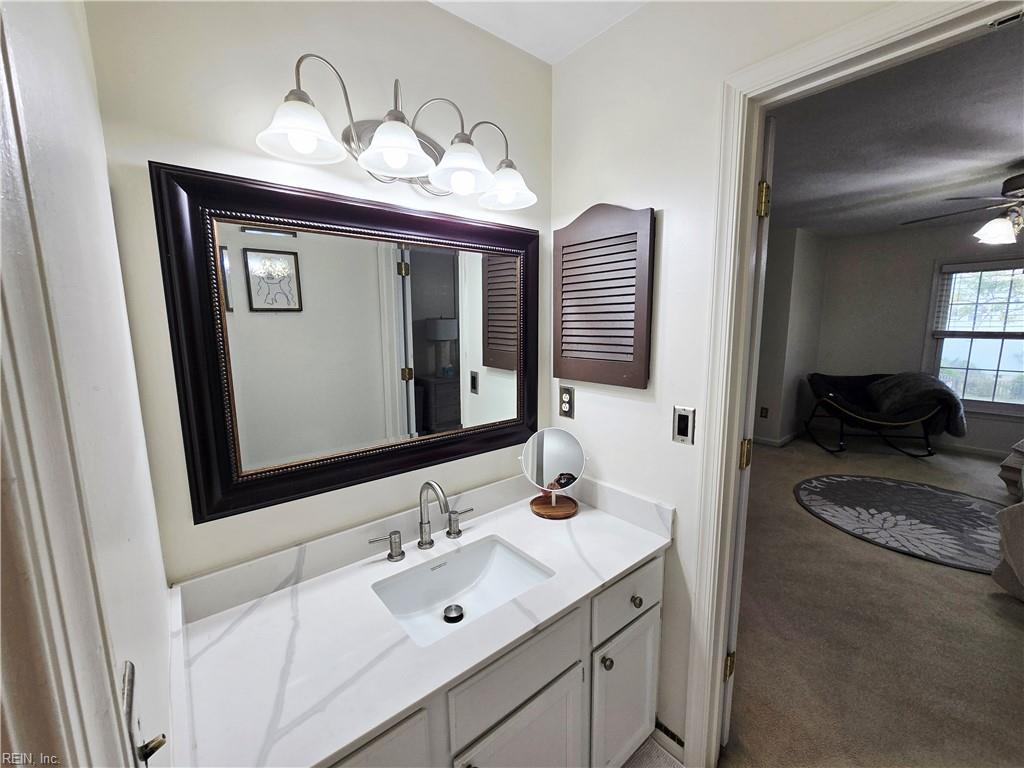 833 Kemp Meadow Dr Property Photo 34