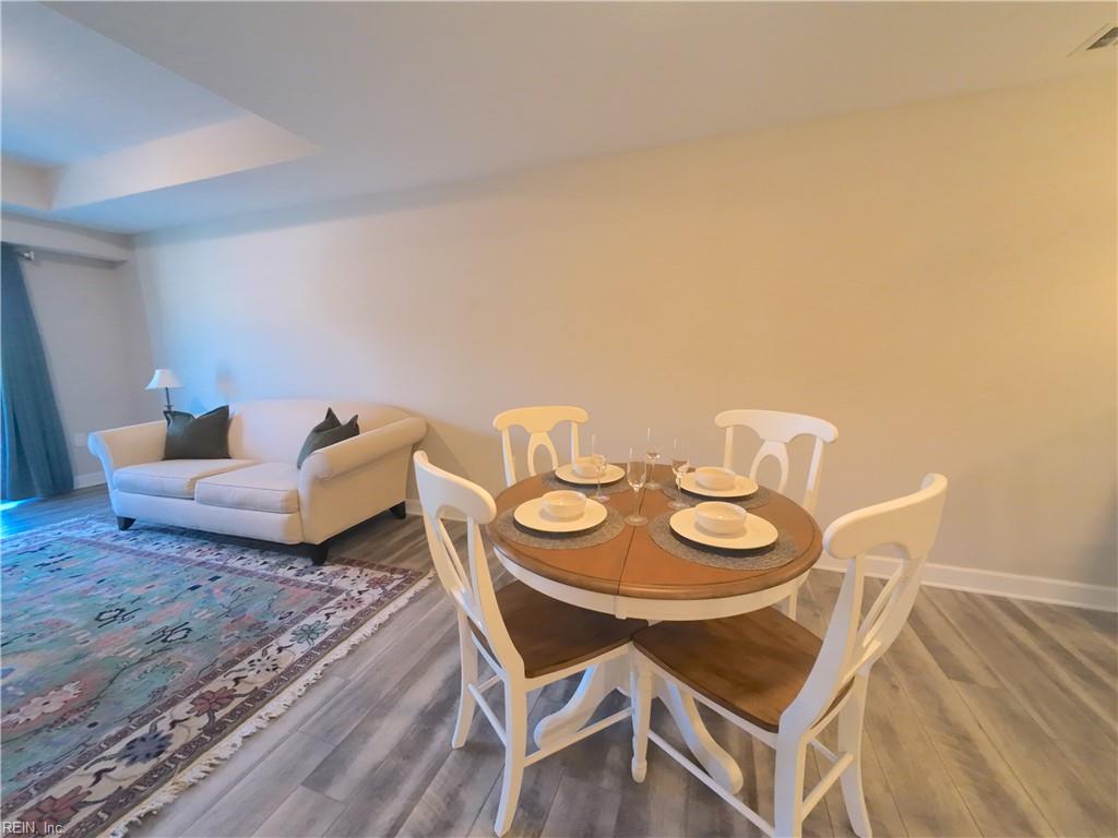 1016 Thoroughgood Way Property Photo 6