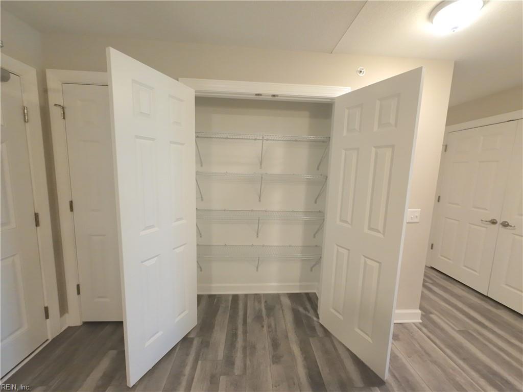 1016 Thoroughgood Way Property Photo 10
