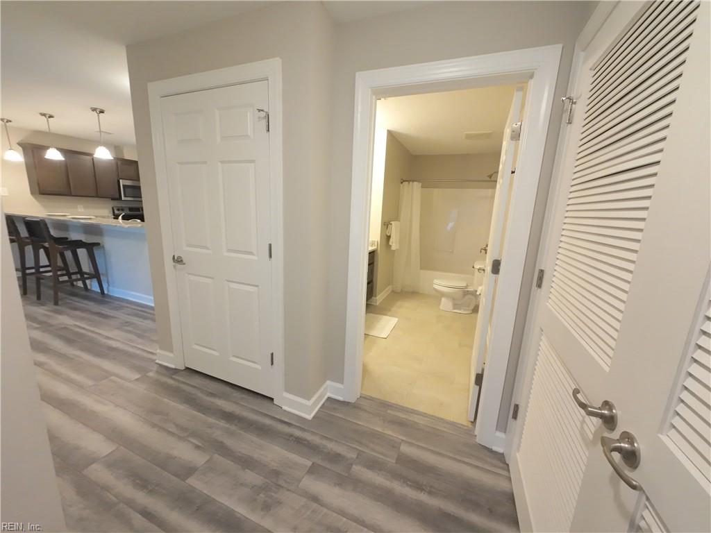 1016 Thoroughgood Way Property Photo 18