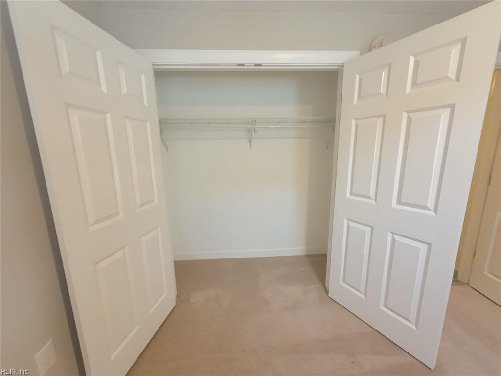 1016 Thoroughgood Way Property Photo 25