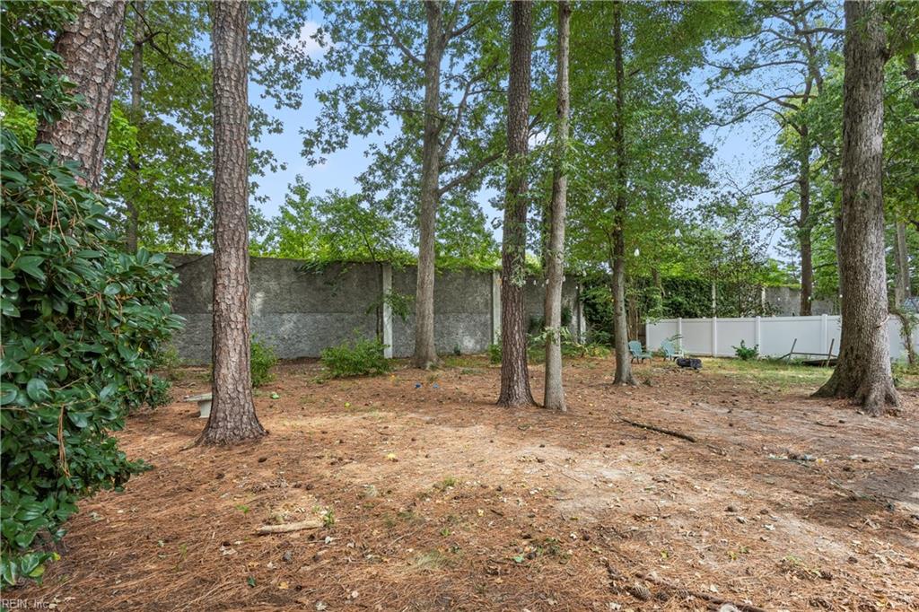 585 Minuteman Dr Property Photo 25