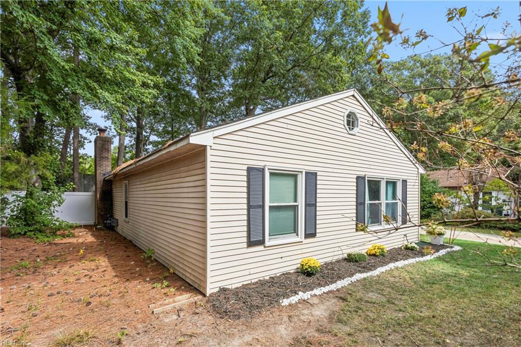 585 Minuteman Dr Property Photo 27