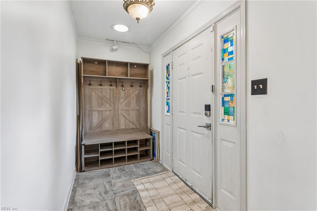 585 Minuteman Dr Property Photo 30