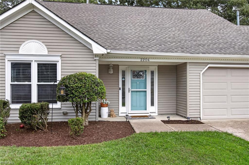 2204 Timberdale Ct Property Photo 2