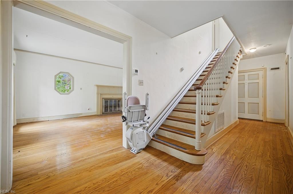 5256 Shenstone Cir Property Photo 7