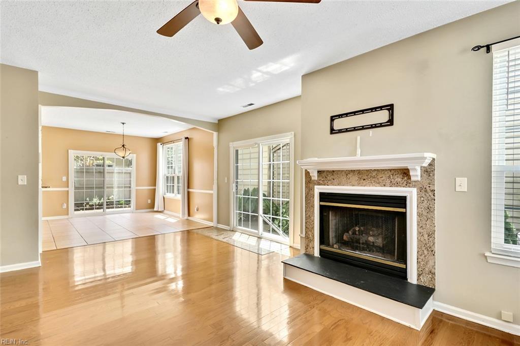 4824 Haymarket Dr Property Photo 3