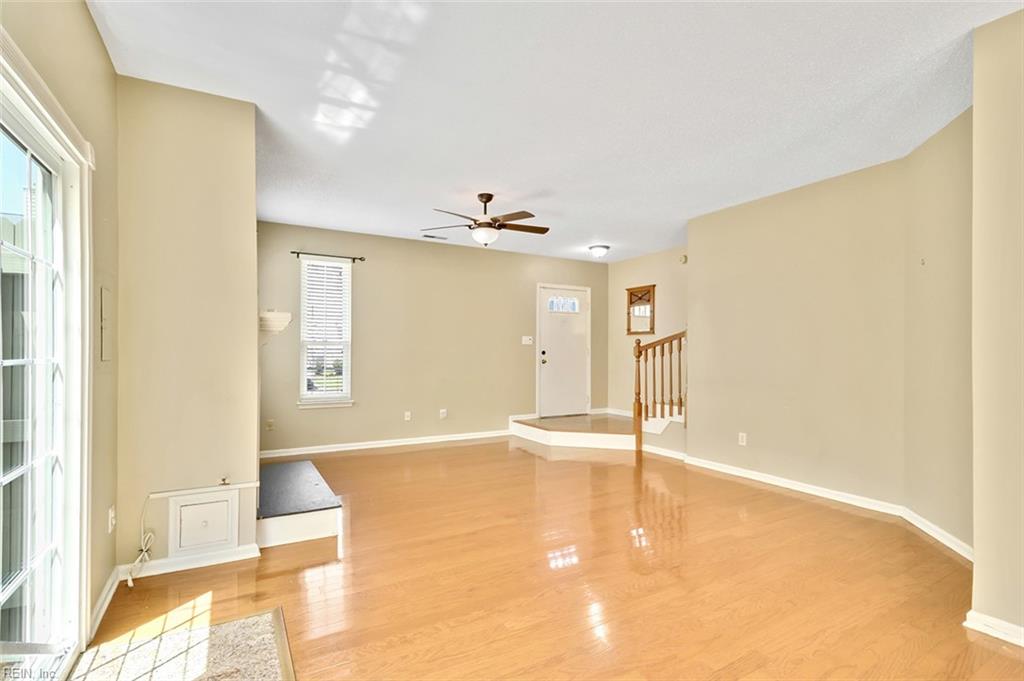 4824 Haymarket Dr Property Photo 6