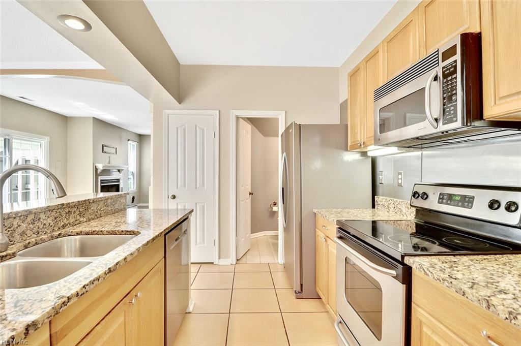 4824 Haymarket Dr Property Photo 11