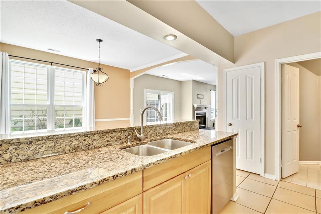 4824 Haymarket Dr Property Photo 12