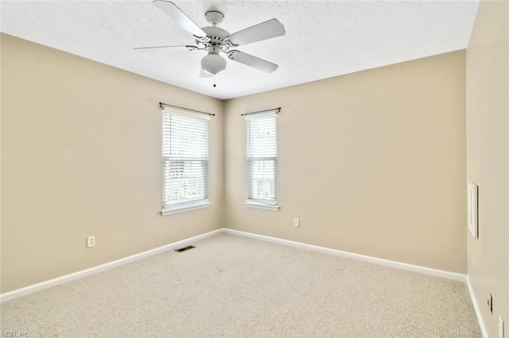 4824 Haymarket Dr Property Photo 23
