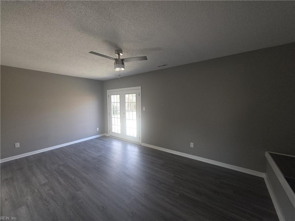 5008 Christian Cir Property Photo 12