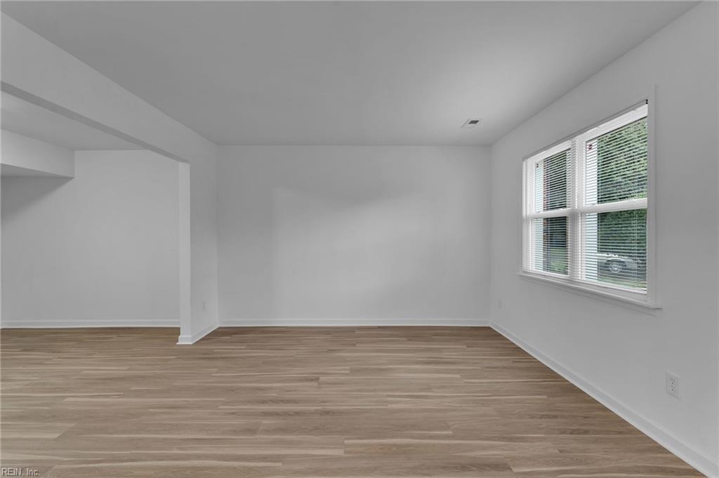 804 S Grosvenor Ct Property Photo 11