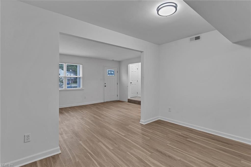 804 S Grosvenor Ct Property Photo 15