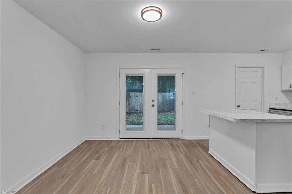 804 S Grosvenor Ct Property Photo 17