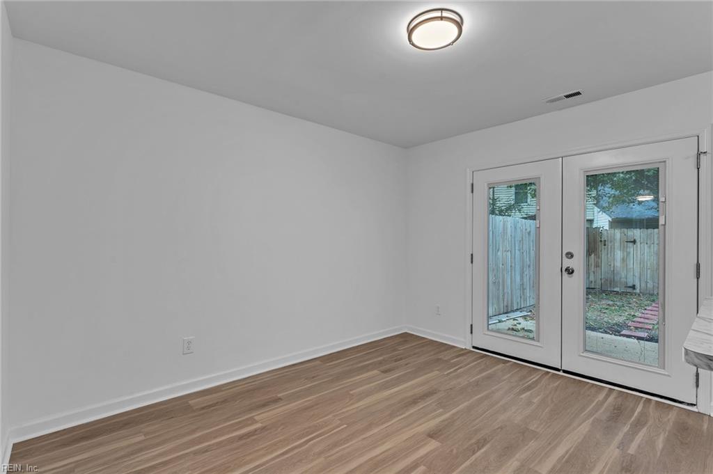 804 S Grosvenor Ct Property Photo 20