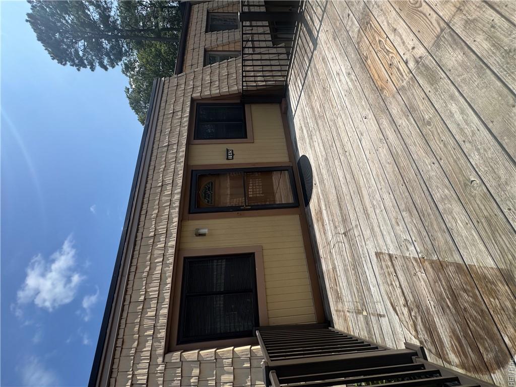 1645 Malibu Pl Property Photo 2