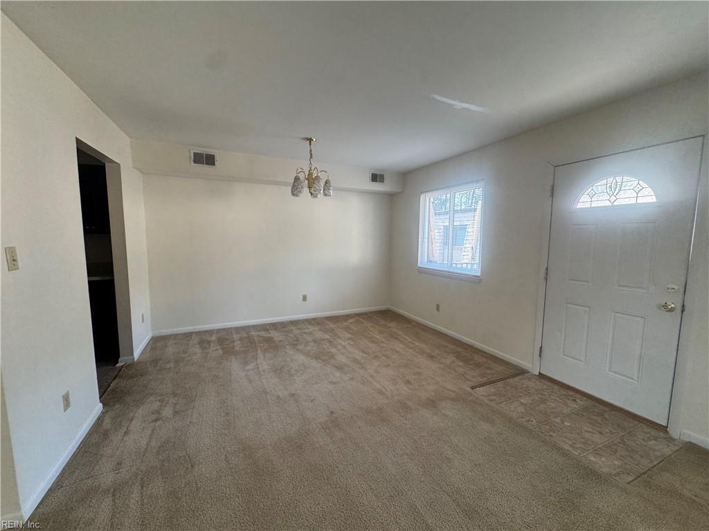 1645 Malibu Pl Property Photo 4