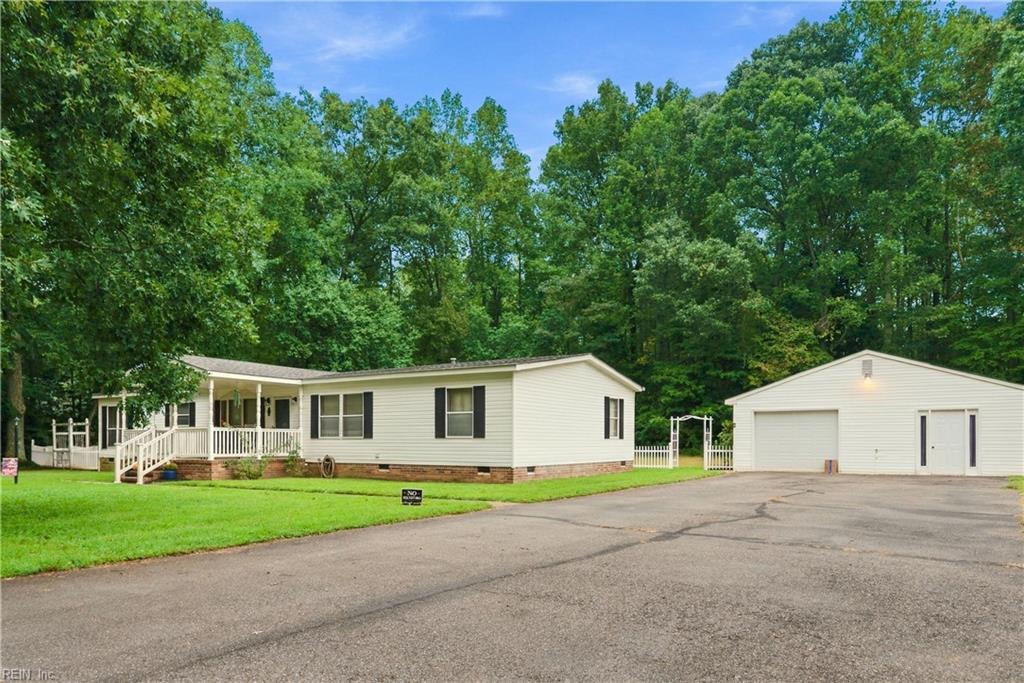 9134 Richmond Rd W Property Photo 2
